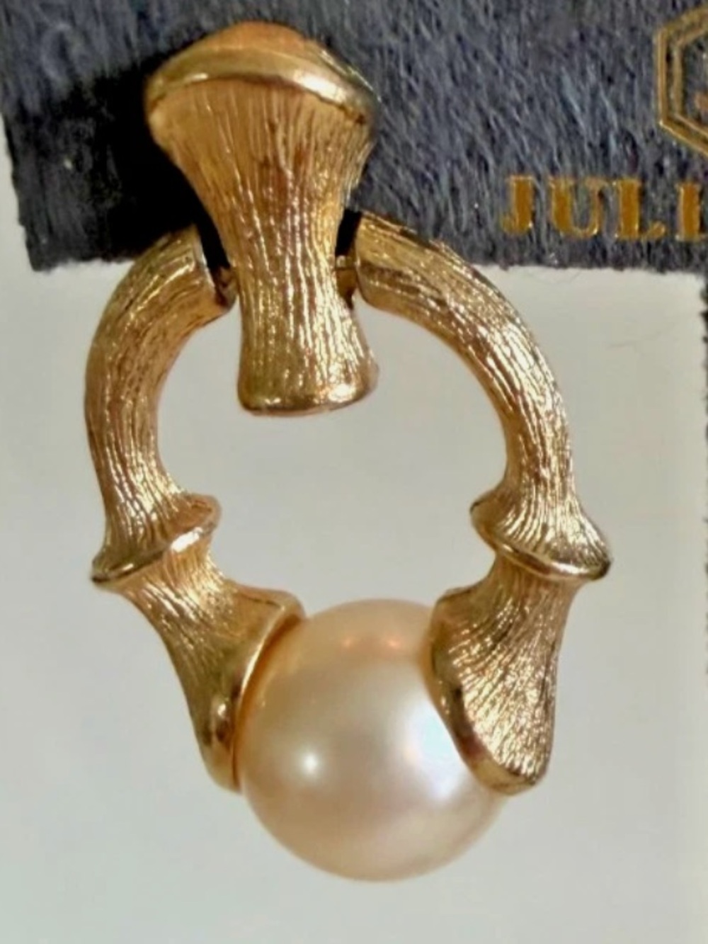Vtg Signed Sarah Cov Gold Bamboo Form Door Knocker Earrings w/ Removable Pearl
